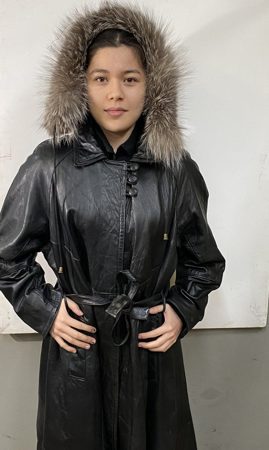 Suppelle Black Leather with Silver Fur Size L